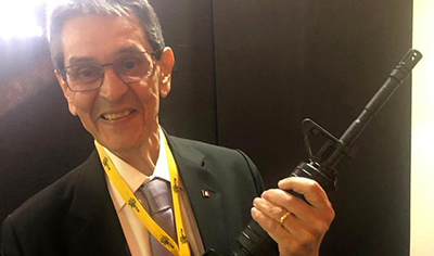 Que serventia tem um herói morto?